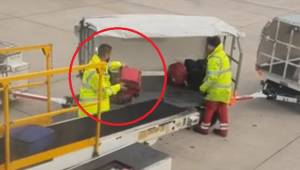 Pasażerka nagrała to co obsługa lotniska robi z bagażami. Film wywołał oburzenie
